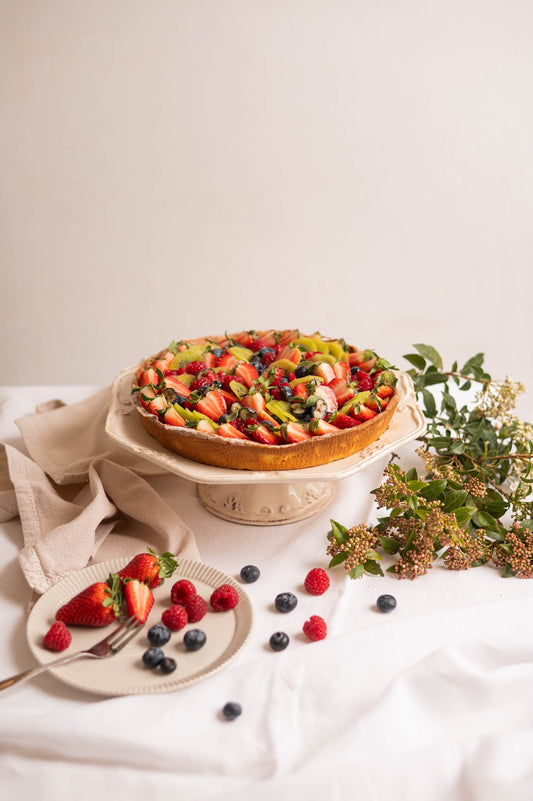 Crostata con crema e frutta fresca