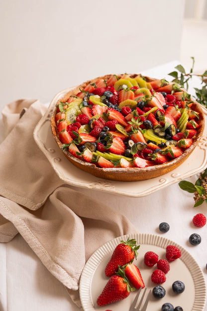 Crostata con crema e frutta fresca