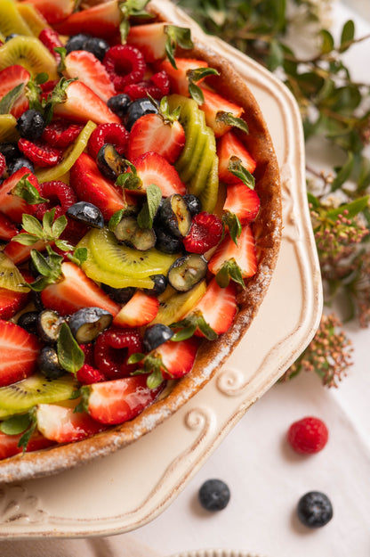 Crostata con crema e frutta fresca